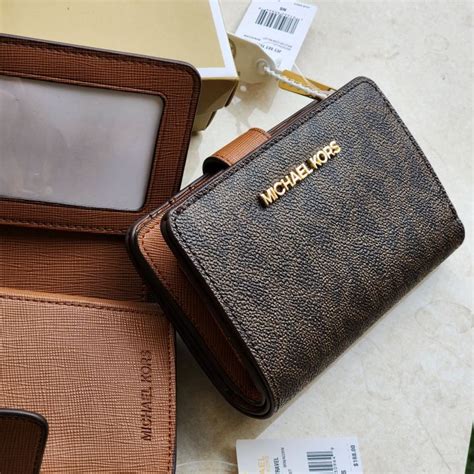 michael kors jet set travel bifold zip coin wallet clutch|Michael kors jet set wallet + FREE SHIPPING .